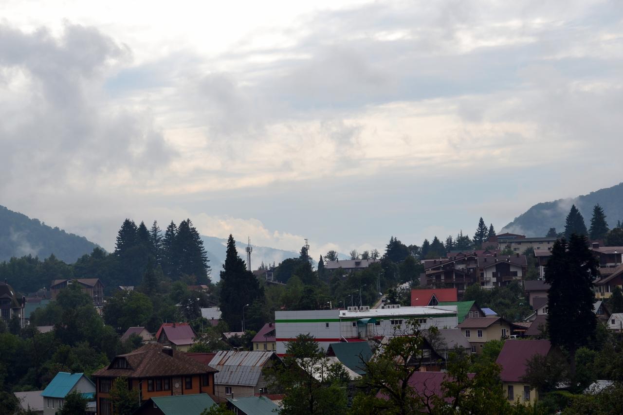 Utomlyonnye Solntsem Hotel Krasnaja Poljana Exteriör bild